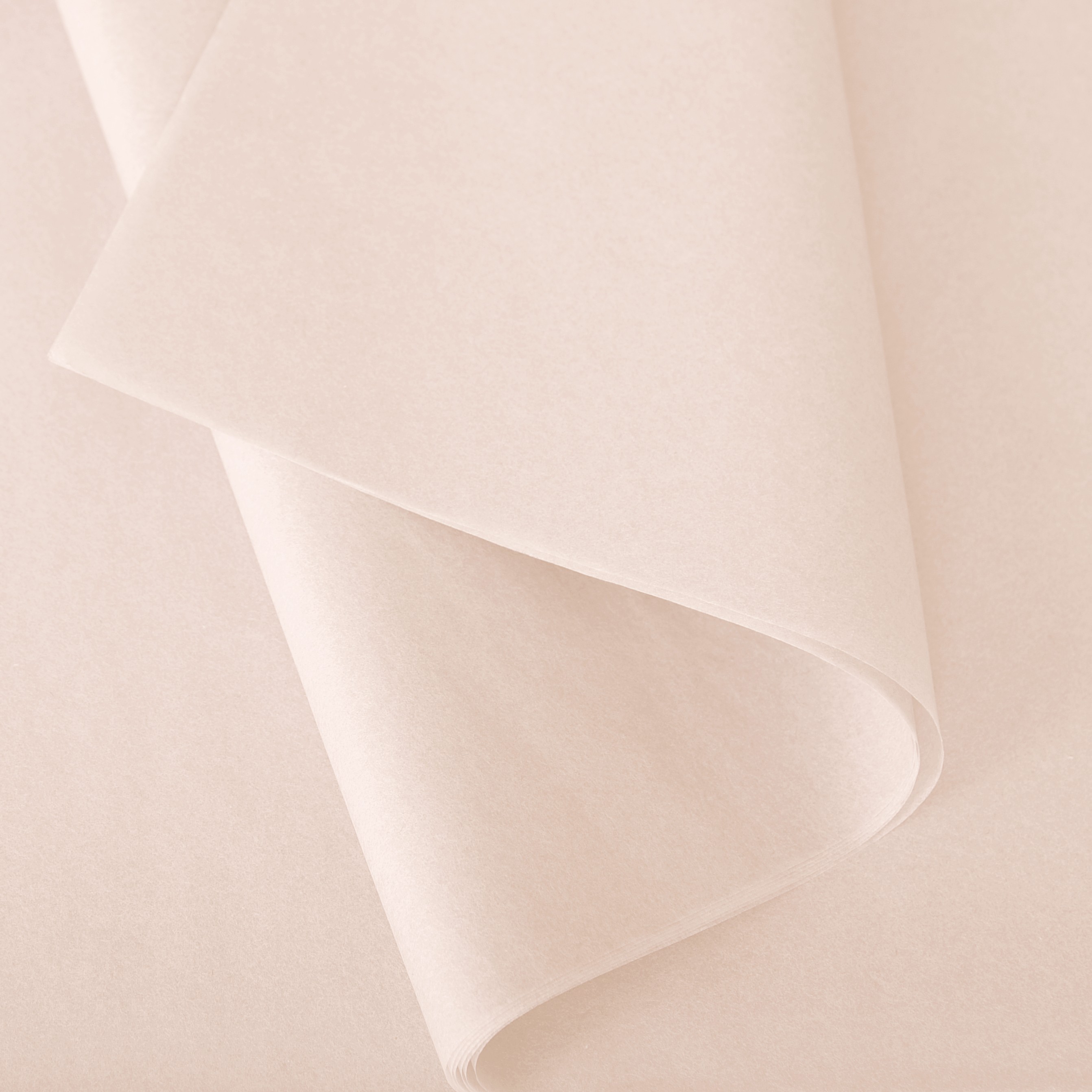 Rue de la mode - Dakar - 1 500 FCFA. 20 feuilles de Papier de soie blanc  avec confettis brillants - 50,8cm x 50,8cm.